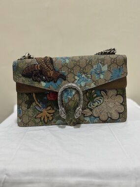Gucci Dionysus GG-supreme embroidered shoulder bag
